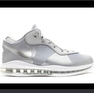 Nike Lebron 8 V2 Lows (wolf gray) size 8